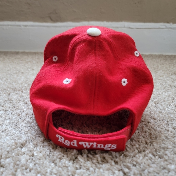 Nike NHL Detroit Red Wings Hat Cap Hockey - Picture 6 of 6